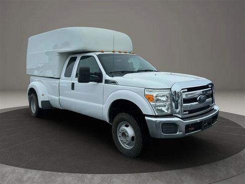 Used 2013 Ford F350 XLT w/ Advanced Security Group image 7