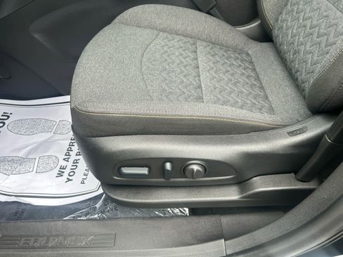 Used 2024 Chevrolet Equinox LT image 11