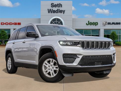 Used 2025 Jeep Grand Cherokee Laredo w/ Luxury Tech Group I image 1