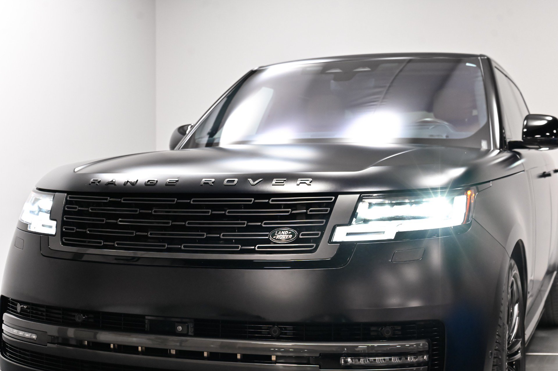 Used 2023 Land Rover Range Rover Long Wheelbase Autobiography AWD/4WD image 49