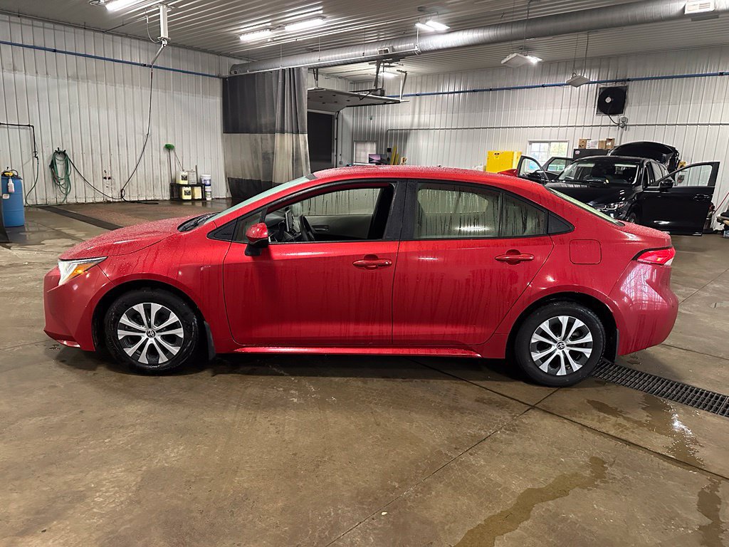 Used 2021 Toyota Corolla LE FWD image 34