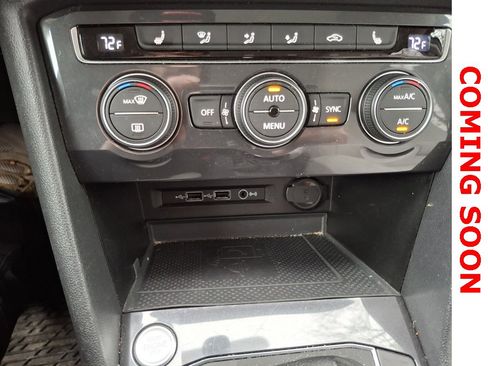 Used 2020 Volkswagen Tiguan SE image 12
