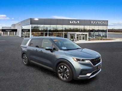 Used 2023 Kia Carnival EX
