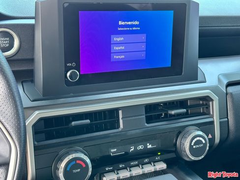 Certified 2026 Toyota 4Runner SR5 AWD/4WD image 27