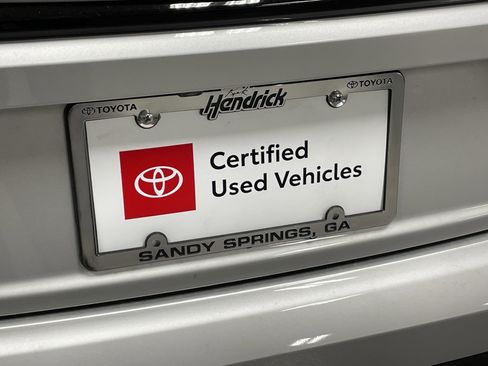 Used 2024 Toyota Corolla LE w/ LE Convenience Package image 9