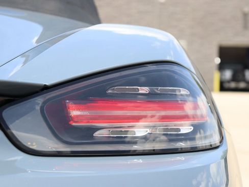 Used 2017 Porsche 718 Boxster S image 77