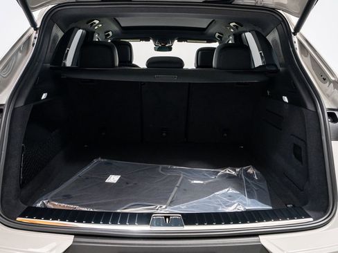 New 2026 Porsche Cayenne image 29