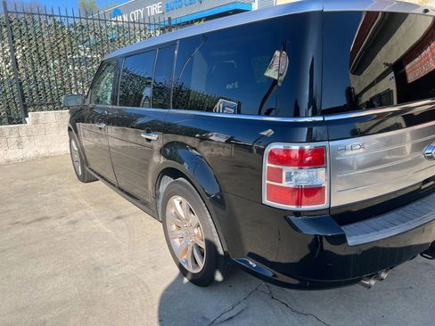 Used 2011 Ford Flex Limited w/ Trailer Tow Pkg Class III image 6