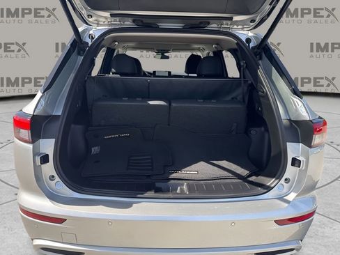 Used 2024 Mitsubishi Outlander SE Black Edition FWD image 29