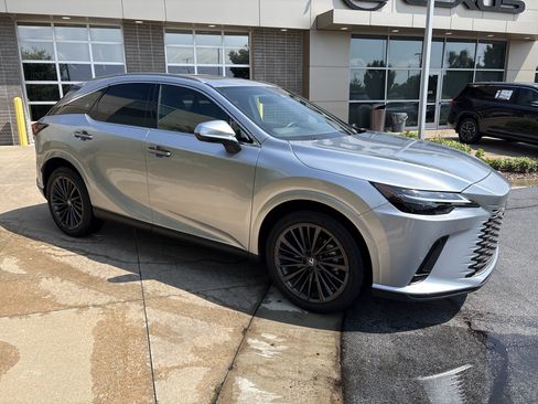 Used 2025 Lexus RX 350 Premium w/ Convenience Package AWD/4WD image 2