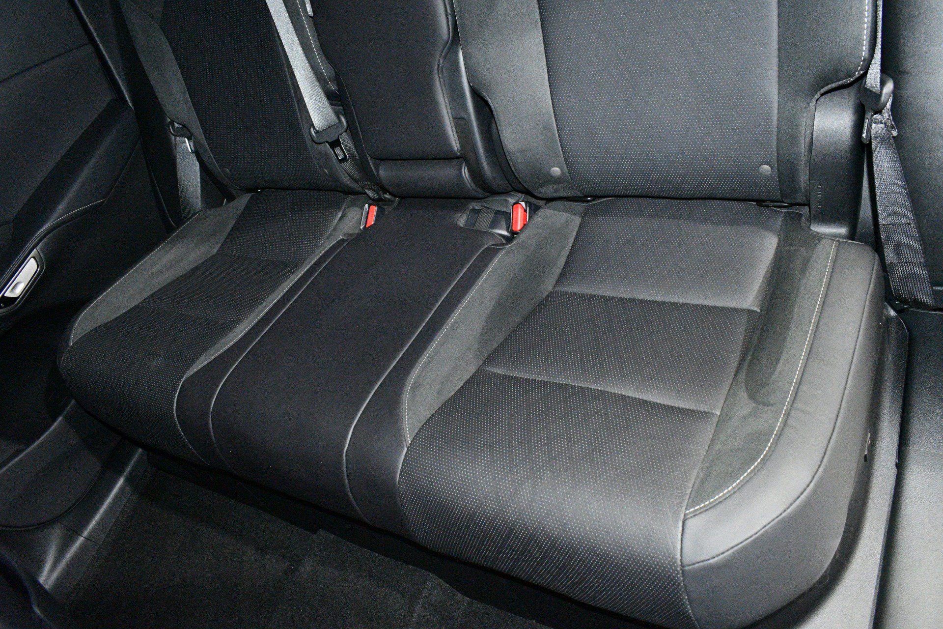 Used 2023 Lexus RX 350 AWD w/ Accessory Package image 19