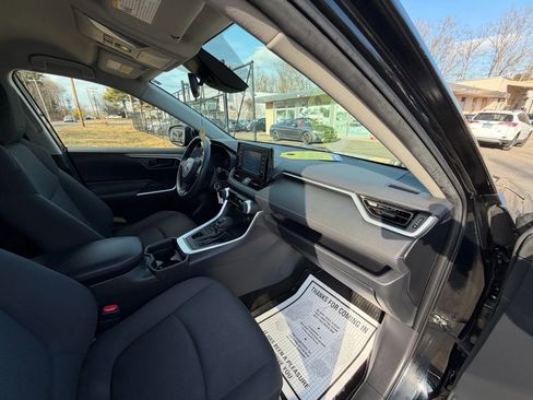Used 2019 Toyota RAV4 LE w/ All Weather Liner Package image 12