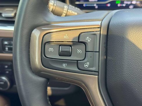 Used 2023 Chevrolet Tahoe High Country w/ Premium Package 2 AWD/4WD image 25