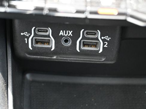 Used 2024 Dodge Durango GT RWD image 21