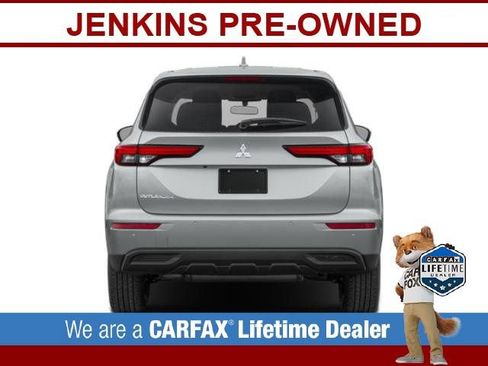 Used 2022 Mitsubishi Outlander ES image 34