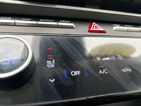 New 2024 Hyundai Sonata SEL w/ Convenience Package FWD image 7