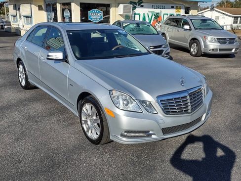 Used 2012 Mercedes-Benz E 350 4MATIC Sedan image 3