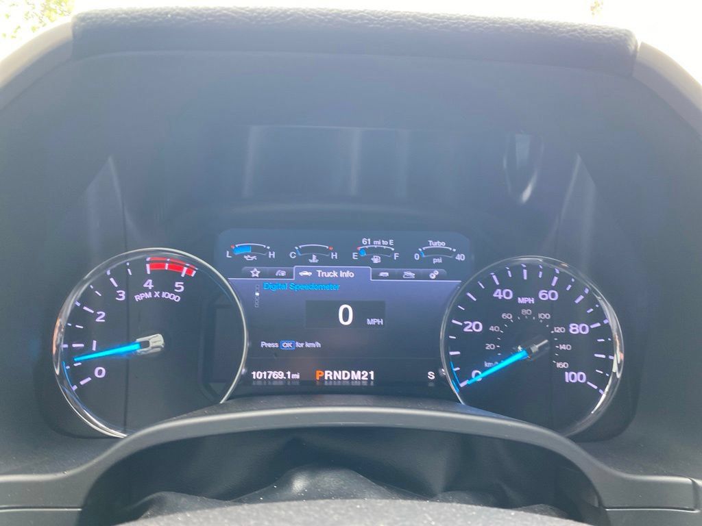 Used 2019 Ford F350 Lariat w/ Lariat Ultimate Package AWD/4WD image 11