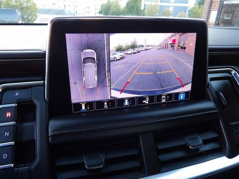 Used 2021 Chevrolet Tahoe LT w/ LT Signature Package image 24