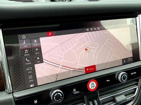 New 2025 Porsche Macan image 34