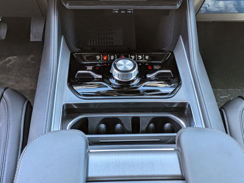 New 2026 Jeep Grand Wagoneer L Limited image 19