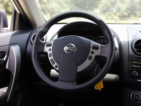 Used 2013 Nissan Rogue SV AWD/4WD image 27