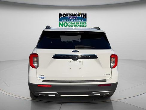 Used 2022 Ford Explorer XLT w/ Equipment Group 202A AWD/4WD image 29