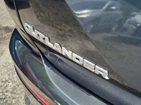 Used 2024 Mitsubishi Outlander SE Black Edition AWD/4WD image 14
