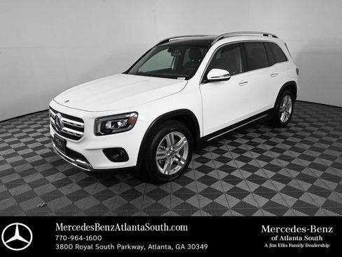 Certified 2022 Mercedes-Benz GLB 250 4MATIC image 1