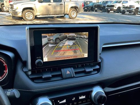 Used 2023 Toyota RAV4 LE image 9