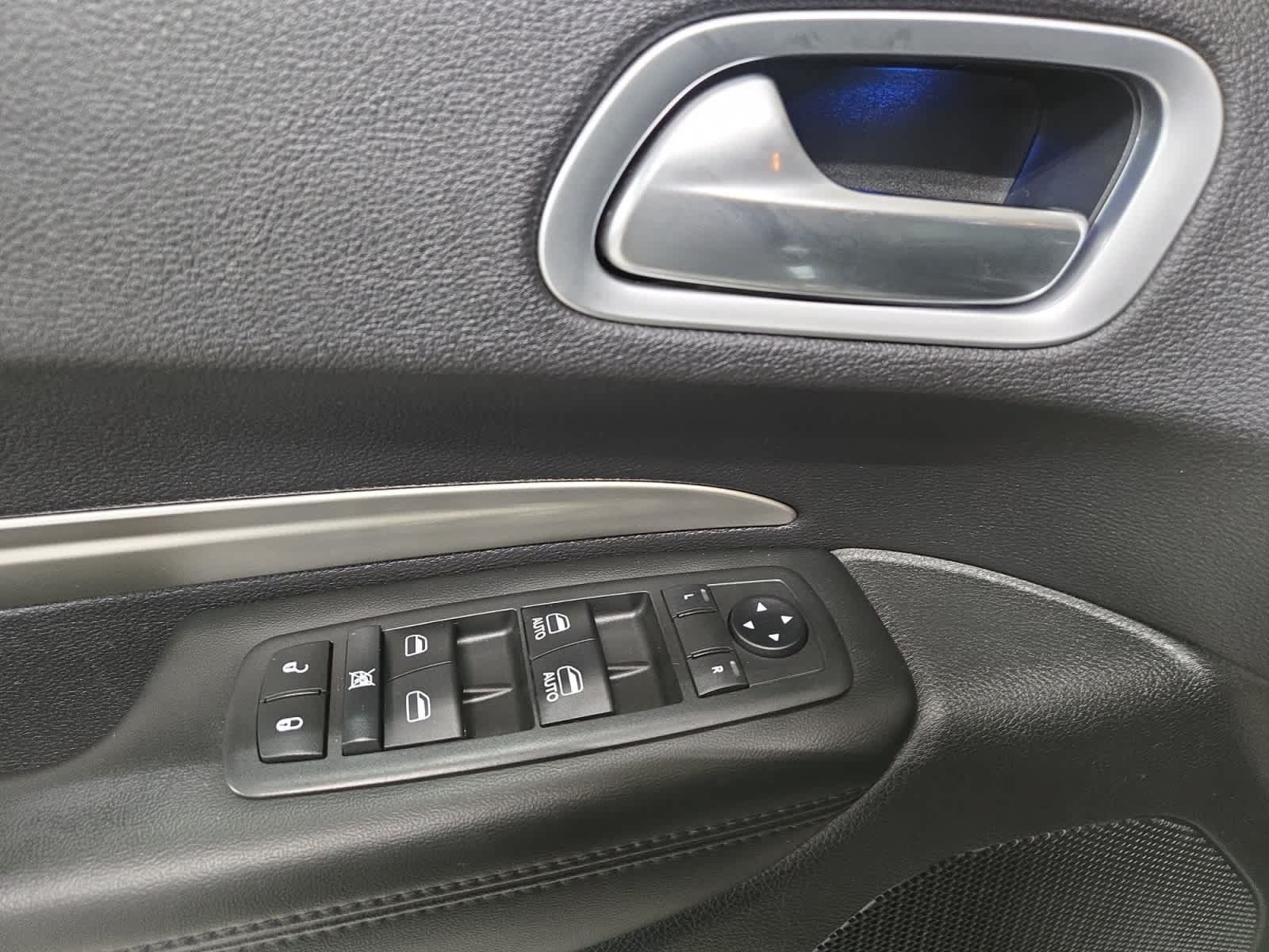 Used 2019 Dodge Durango SXT AWD/4WD image 15