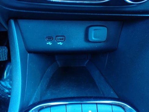 Used 2024 Buick Encore GX Preferred FWD image 18