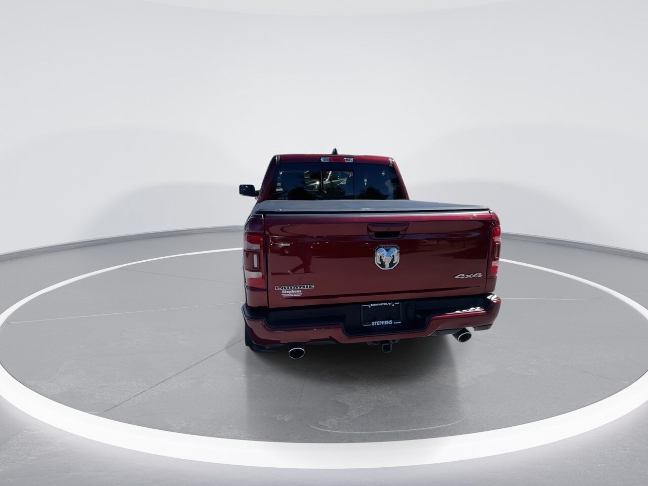 Used 2024 RAM 1500 Laramie AWD/4WD image 15