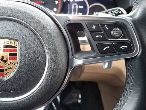 Used 2019 Porsche Cayenne image 22