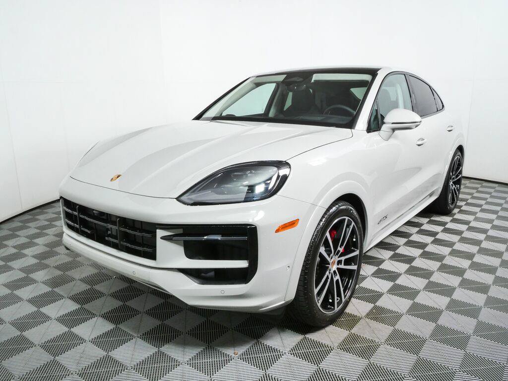 New 2026 Porsche Cayenne GTS AWD/4WD image 1