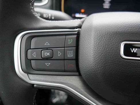 New 2025 Jeep Wagoneer L Series II w/ Convenience Group I image 40