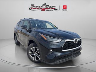 Certified 2024 Toyota Highlander XLE video 1