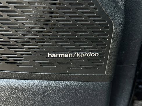 Used 2024 Hyundai Palisade Limited image 19