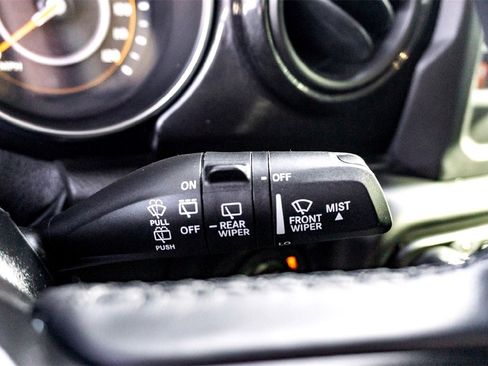 Used 2020 Jeep Wrangler Unlimited Sport image 21