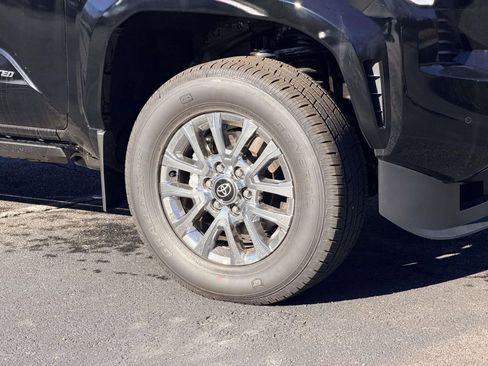 New 2026 Toyota Tacoma Limited AWD/4WD image 25