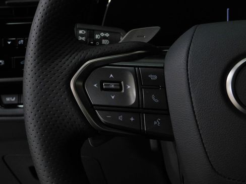 Used 2026 Lexus TX 500h AWD image 39