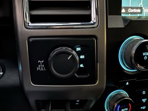 Used 2017 Ford F250 Platinum w/ Platinum Ultimate Package image 24