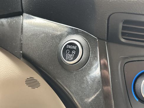 Used 2017 Ford Escape Titanium w/ Equipment Group 301A FWD image 23