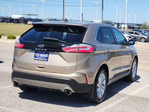 Used 2021 Ford Edge Titanium AWD/4WD image 3