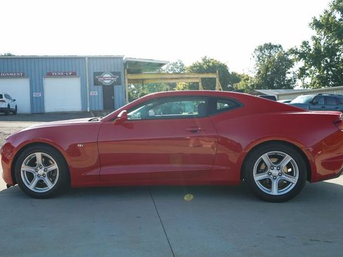 Used 2019 Chevrolet Camaro LT RWD image 22