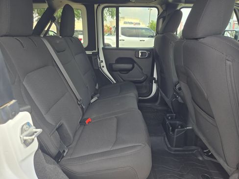 Used 2023 Jeep Wrangler Unlimited Sport AWD/4WD image 22