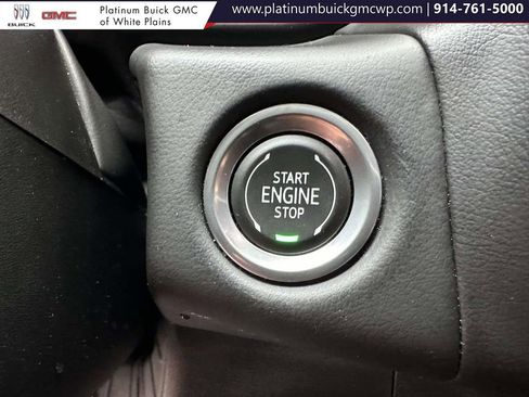 Used 2024 Chevrolet Tahoe Z71 w/ Luxury Package image 31