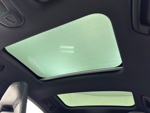 Used 2025 Porsche Panamera 4S image 12