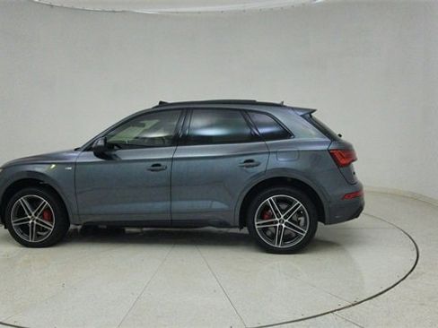 Used 2024 Audi Q5 e Prestige w/ Prestige Package image 73