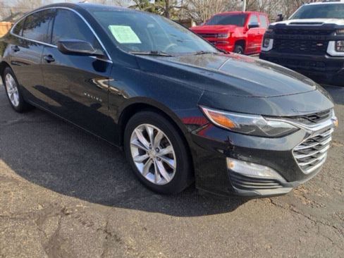 Used 2021 Chevrolet Malibu LT FWD image 4